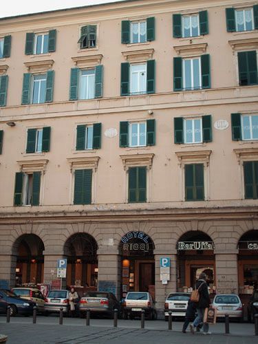 Ricci Hotel 2*